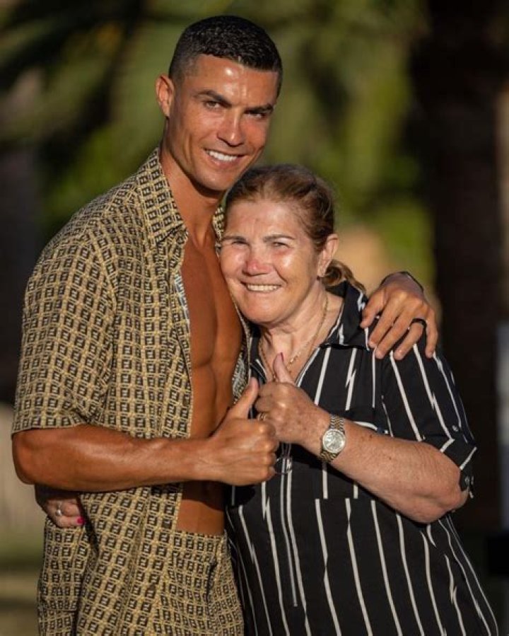 Cristiano Ronaldo Wiki, Height, Age, Wife, Biography, Net Worth