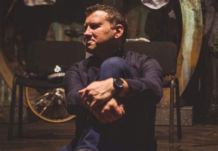 
What Happened To Cyclist Richard Moore? Scottish Podcaster Journalist Dies At The Age Of 49 